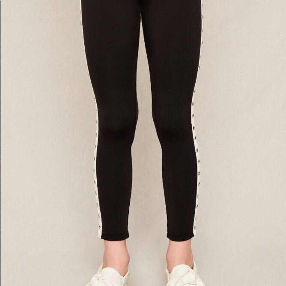 Hayden Side Stripe Legging - Picture 4 of 4